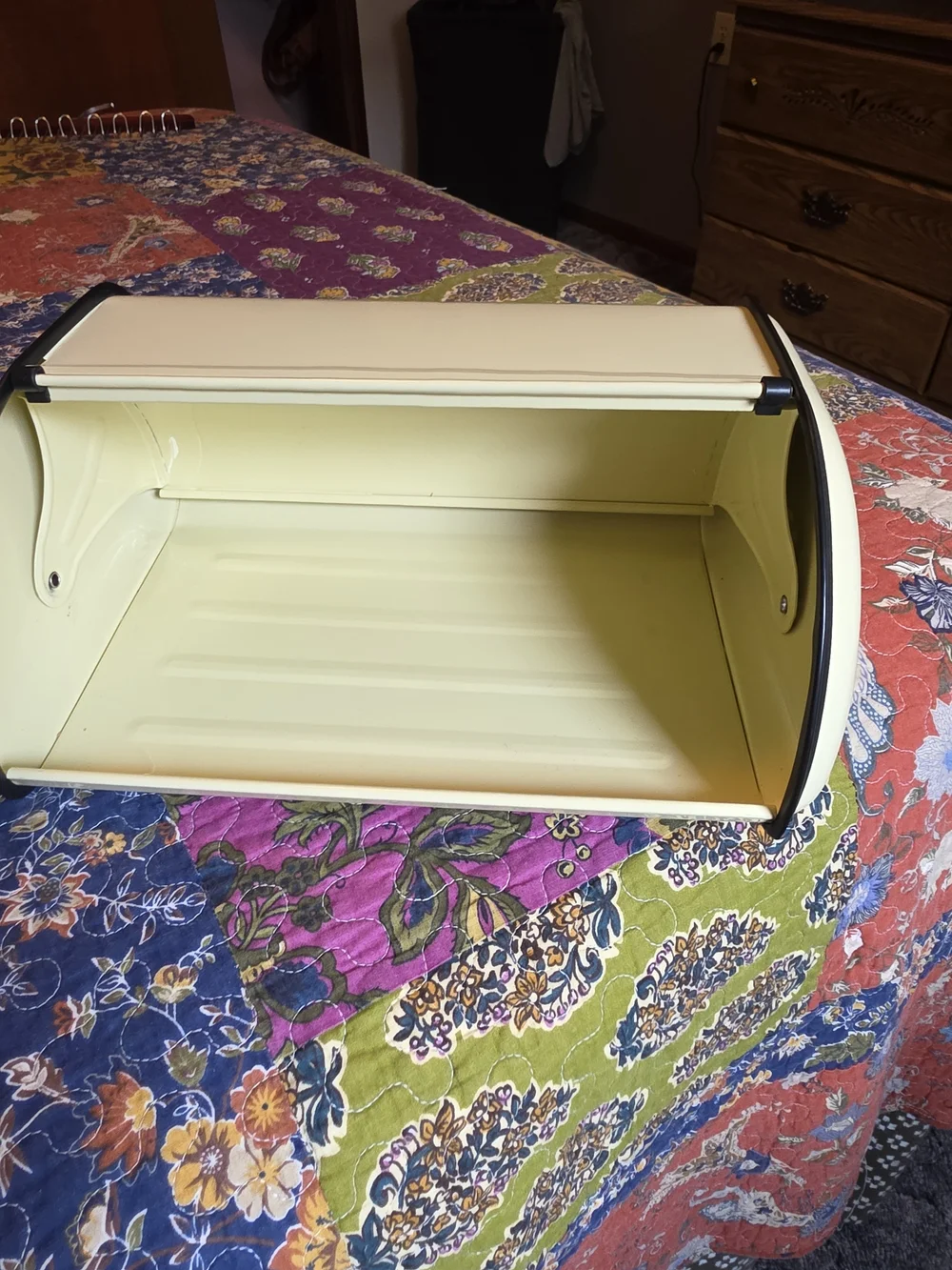 Retro Cream Bakery-Style Bread Box with Vintage Print
